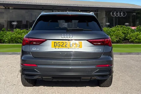 DG22BYS Audi Q3 S line 40 TFSI quattro 190 PS S tronic Thumbnail #5