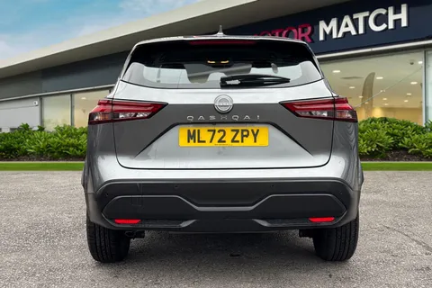 ML72ZPY Nissan Qashqai 1.3 DIG-T MHEV Acenta Premium Euro 6 (s/s) 5dr Thumbnail #5