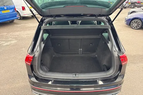 OX72BUH Volkswagen Tiguan 1.5 TSI 150 R-Line Edition 5dr DSG Thumbnail #7