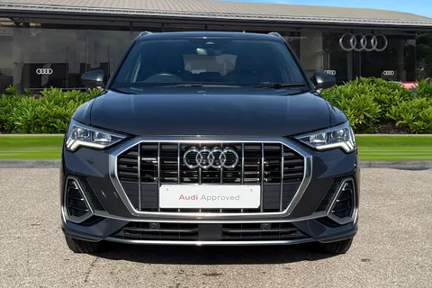 DG22BYS Audi Q3 S line 40 TFSI quattro 190 PS S tronic Thumbnail #6