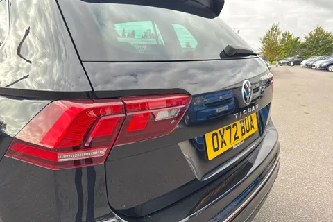 OX72BUH Volkswagen Tiguan 1.5 TSI 150 R-Line Edition 5dr DSG Thumbnail #8