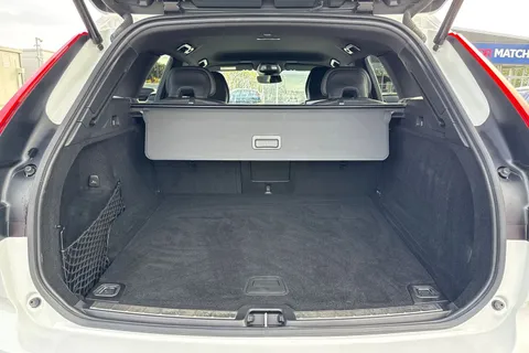 SW71FEX Volvo Xc60 2.0 B4 MHEV R-Design Auto AWD Euro 6 (s/s) 5dr Thumbnail #7