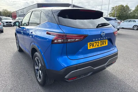 PK72DRV Nissan Qashqai 1.3 DIG-T MHEV N-Connecta Euro 6 (s/s) 5dr Thumbnail #8