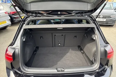 BJ73GPO Volkswagen Golf 2.0 TSI 320 R 4Motion 5dr DSG | Panoramic Sunroof | Heated Seats | DCC Thumbnail #7