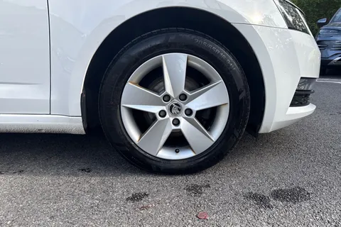 SE68KWA Škoda Octavia 1.6 TDI SE Euro 6 (s/s) 5dr Thumbnail #7