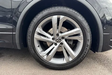 OX72BUH Volkswagen Tiguan 1.5 TSI 150 R-Line Edition 5dr DSG Thumbnail #10