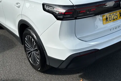 AO25XUA Volkswagen Tiguan 1.5 eTSI 150 Match 5dr DSG | Rear Camera | Navigation System Thumbnail #8