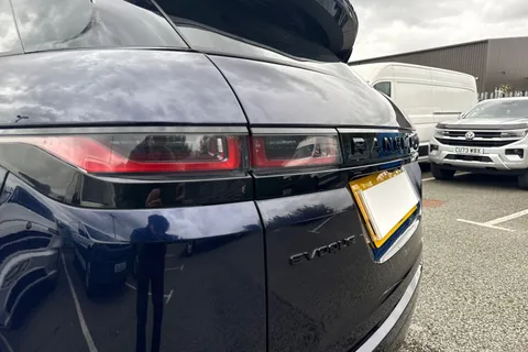DK22WLR Land Rover Range Rover Evoque 2.0 D165 R-Dynamic FWD Euro 6 (s/s) 5dr Thumbnail #8