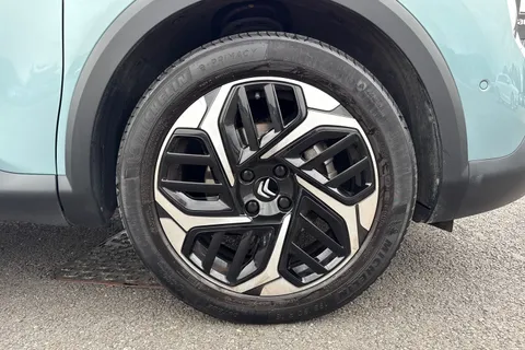 KM23ZFA Citroën C4 1.2 PureTech Shine Plus EAT8 Euro 6 (s/s) 5dr Thumbnail #11