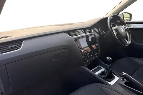 SE68KWA Škoda Octavia 1.6 TDI SE Euro 6 (s/s) 5dr Thumbnail #9