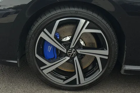 LL72SKU Volkswagen Golf 2.0 TSI R 4Motion 5dr DSG Thumbnail #11