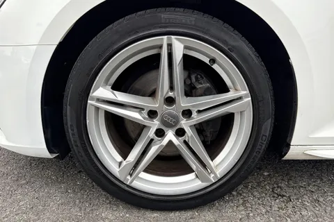 RE66XAU Audi A4 2.0 TDI ultra S line Euro 6 (s/s) 4dr Thumbnail #10