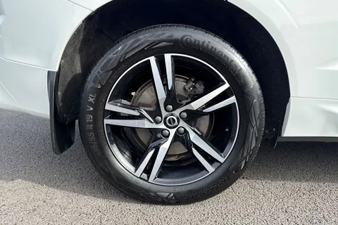 SW71FEX Volvo Xc60 2.0 B4 MHEV R-Design Auto AWD Euro 6 (s/s) 5dr Thumbnail #11