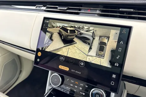 13 of 41 for Land Rover Range Rover 3.0 D350 Autobiography 5dr