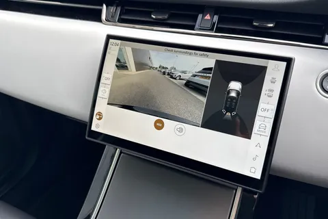 DX25OFZ Land Rover Range Rover Evoque 2.0 D200 Dynamic HSE 5dr Thumbnail #14