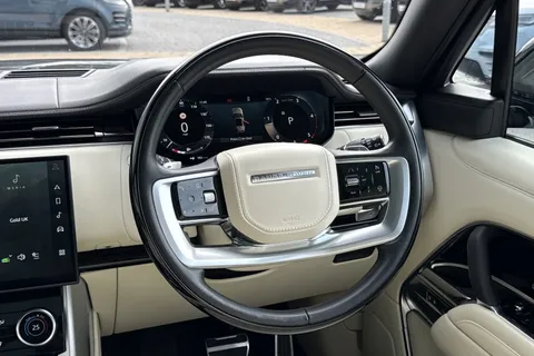 16 of 41 for Land Rover Range Rover 3.0 D350 Autobiography 5dr