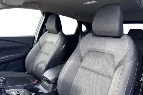 MM72USJ Nissan Qashqai 1.3 DIG-T MHEV N-Connecta Euro 6 (s/s) 5dr Thumbnail #17