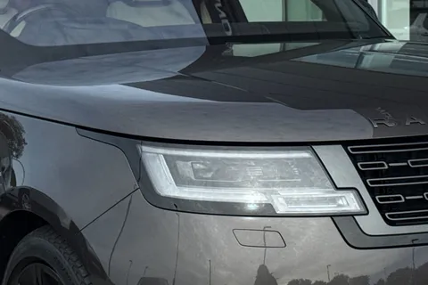 18 of 41 for Land Rover Range Rover 3.0 D350 Autobiography 5dr