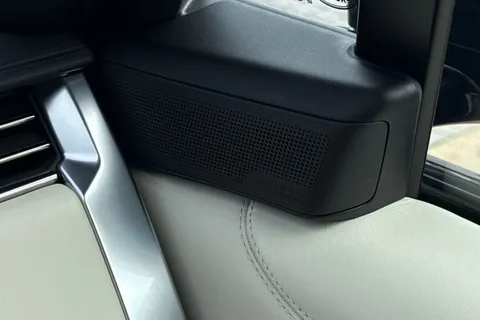 24 of 41 for Land Rover Range Rover 3.0 D350 Autobiography 5dr