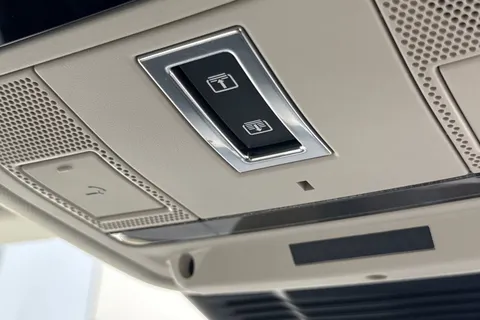 DX25OFZ Land Rover Range Rover Evoque 2.0 D200 Dynamic HSE 5dr Thumbnail #24