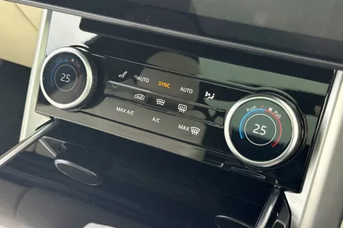 29 of 41 for Land Rover Range Rover 3.0 D350 Autobiography 5dr