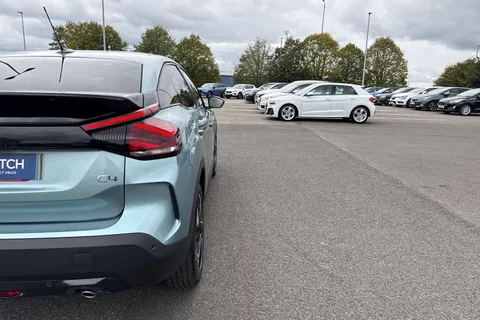 KM23ZFA Citroën C4 1.2 PureTech Shine Plus EAT8 Euro 6 (s/s) 5dr Thumbnail #33