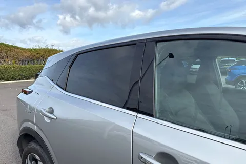 MM72USJ Nissan Qashqai 1.3 DIG-T MHEV N-Connecta Euro 6 (s/s) 5dr Thumbnail #36