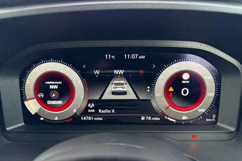 MM72USJ Nissan Qashqai 1.3 DIG-T MHEV N-Connecta Euro 6 (s/s) 5dr Thumbnail #39