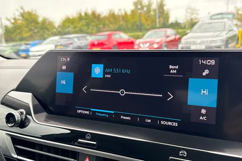 KM23ZFA Citroën C4 1.2 PureTech Shine Plus EAT8 Euro 6 (s/s) 5dr Thumbnail #42