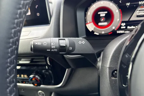 MM72USJ Nissan Qashqai 1.3 DIG-T MHEV N-Connecta Euro 6 (s/s) 5dr Thumbnail #42