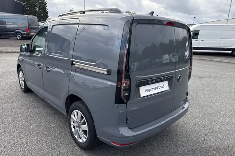 DF74XPL Volkswagen Caddy C20 Cargo Commerce Pro SWB 122 PS 2.0 TDI 7sp DSG Thumbnail #8