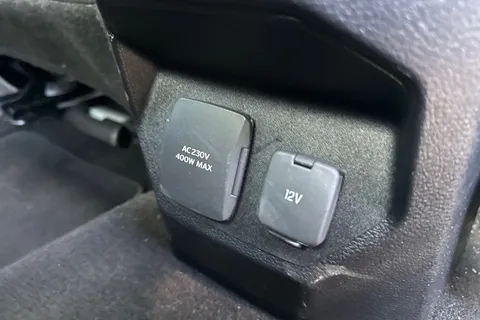 35 of 61 for VOLKSWAGEN AMAROK D/Cab Pick Up Style 2.0 TDI 205 4MOTION Auto