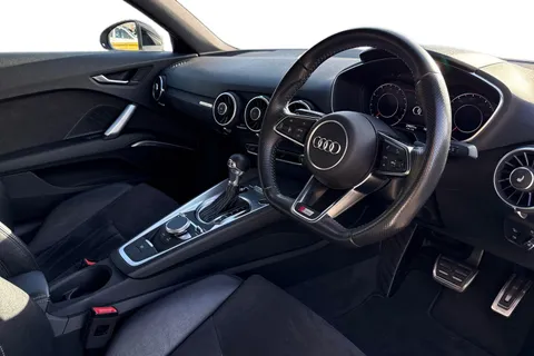 14 of 46 for AUDI TT 2.0T FSI Quattro Black Edition 2dr S Tronic