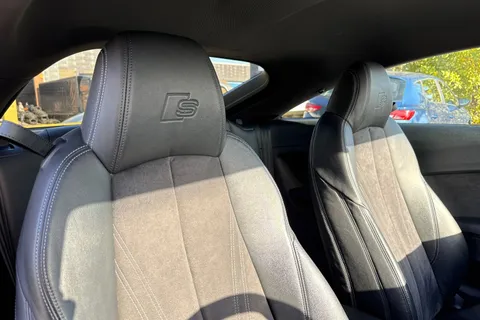 24 of 46 for AUDI TT 2.0T FSI Quattro Black Edition 2dr S Tronic