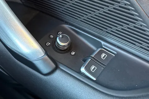 36 of 46 for AUDI TT 2.0T FSI Quattro Black Edition 2dr S Tronic