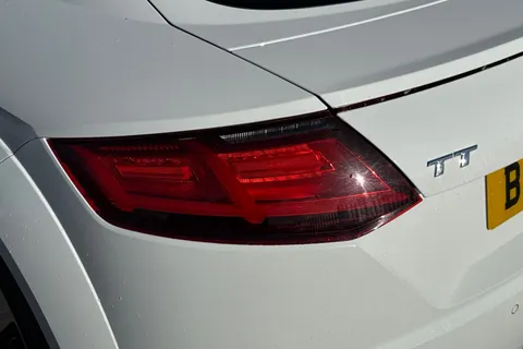 42 of 46 for AUDI TT 2.0T FSI Quattro Black Edition 2dr S Tronic