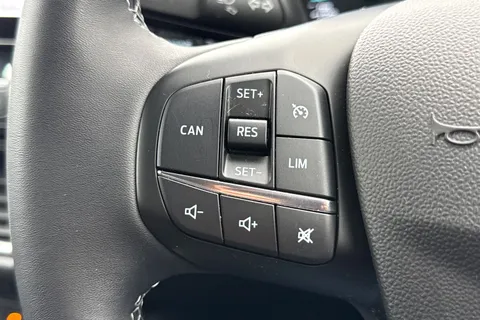 PF23AOX Ford Fiesta 1.0T EcoBoost Titanium Euro 6 (s/s) 5dr Thumbnail #36