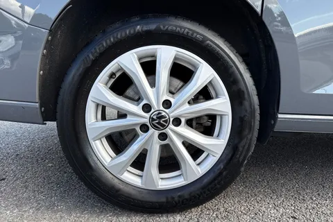 DG74EYH Volkswagen Caddy Maxi 2.0 TDI 122 Life 5dr DSG Thumbnail #11