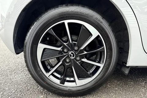 YS73SZR Mazda Mazda2 1.5 e-Skyactiv G MHEV Homura Aka 5dr Thumbnail #15