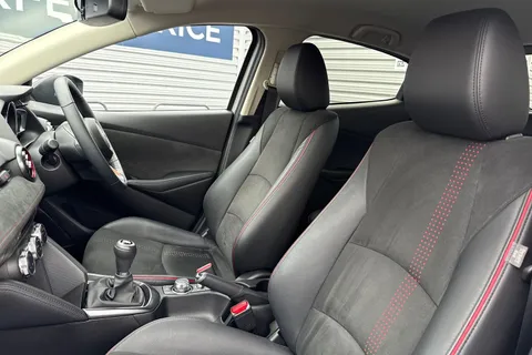 YS73SZR Mazda Mazda2 1.5 e-Skyactiv G MHEV Homura Aka 5dr Thumbnail #32