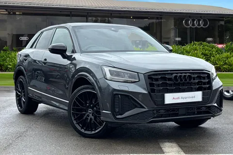 KT74OJN Audi Q2 Black Edition 35 TFSI  150 PS S tronic Thumbnail #2