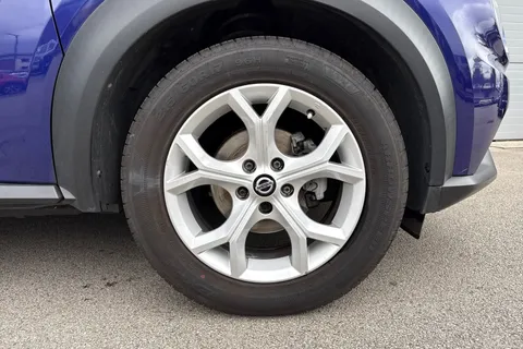 LS21HVZ Nissan Juke 1.0 DIG-T N-Connecta DCT Auto Euro 6 (s/s) 5dr Thumbnail #11