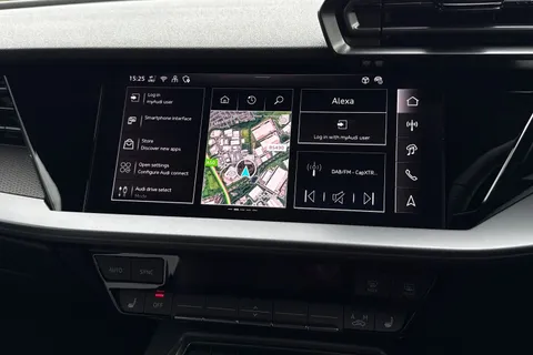 DW25KWU Audi RS 3 RS 3 TFSI Quattro Carbon Black 5dr S Tronic Thumbnail #26