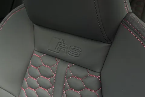 DW25KWU Audi RS 3 RS 3 TFSI Quattro Carbon Black 5dr S Tronic Thumbnail #43