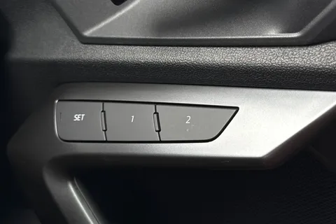 DW25KWU Audi RS 3 RS 3 TFSI Quattro Carbon Black 5dr S Tronic Thumbnail #58