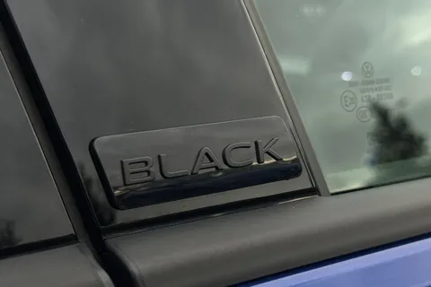 MK25AYW Volkswagen Golf 2.0 TSI 333 R Black Edition 4Motion 5dr DSG Thumbnail #32