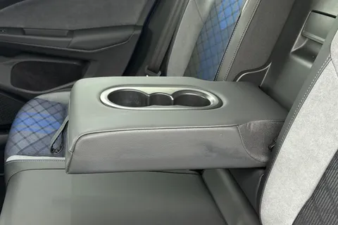 MK25AYW Volkswagen Golf 2.0 TSI 333 R Black Edition 4Motion 5dr DSG Thumbnail #33