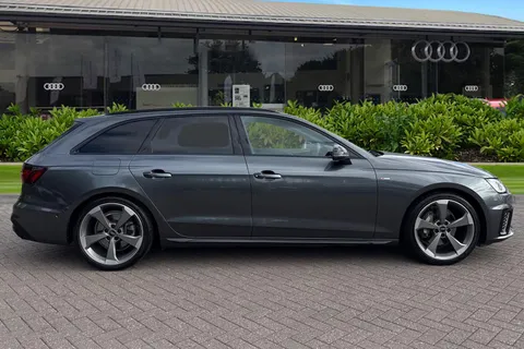 LB74UCA Audi A4 Avant Avant Black Edition 40 TFSI  204 PS S tronic Thumbnail #4