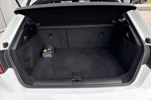 DL68OUH Audi A3 1.5 TFSI CoD 35 S line Sportback Euro 6 (s/s) 5dr Thumbnail #7