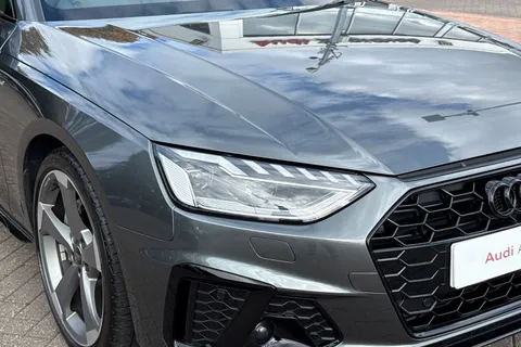 LB74UCA Audi A4 Avant Avant Black Edition 40 TFSI  204 PS S tronic Thumbnail #9